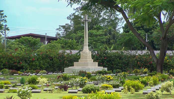 Kanchanaburi - War Cemetery