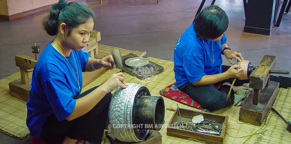 San Kamphaeng - Silver Factory