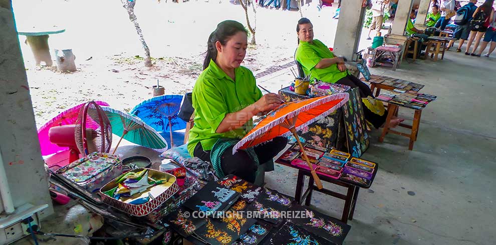 Bor Sang - Umbrella Village