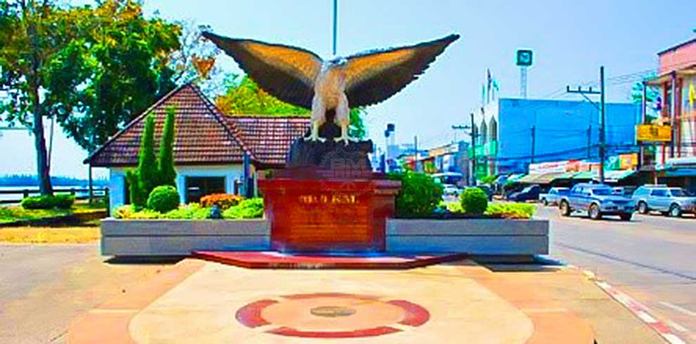 Krabi - Eagle statue