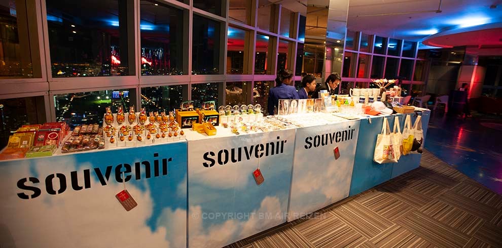 Baiyoke Sky Hotel Bangkok - Souvenir Shop