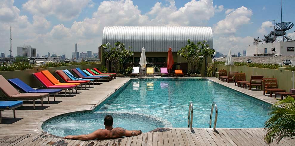 Nouvo City Hotel