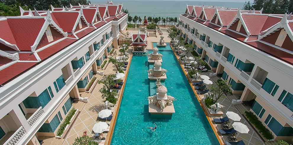Grand Pacific Sovereign Resort & Spa