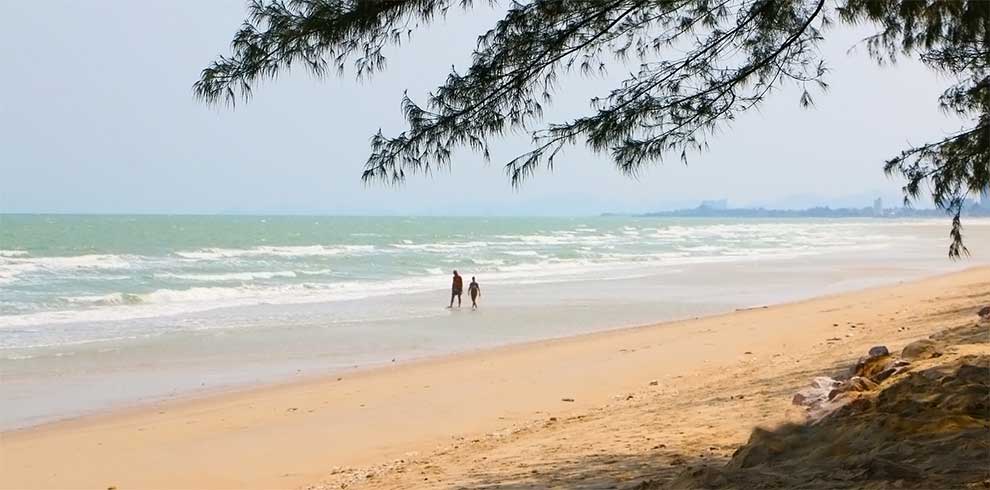 Grand Pacific Sovereign Resort & Spa