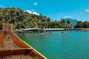 Khao Sok National Park - Smiley Lake House