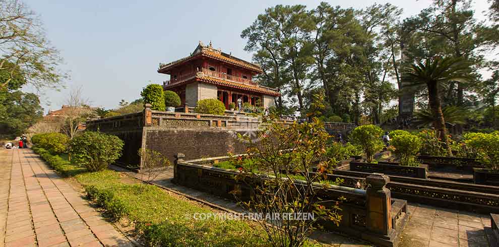 Hué - Graftombe Ming Mang