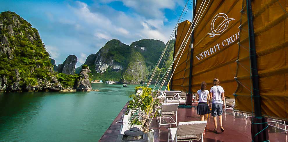 Halong Bay - cruise